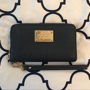 Michael Kors Wallet/Wristlet